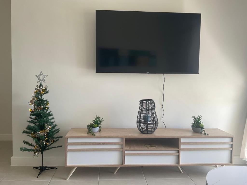 Atlantis Hills In Cape Farms Apartment